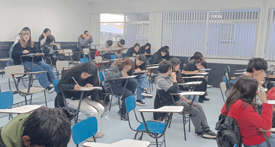 Exitosa participación de estudiantes de enseñanza básica y media en XVII Campeonato de Matemática UFRO